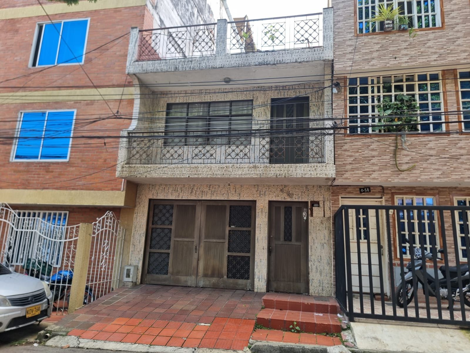 Casa en venta Valle Del Cauca Cali Meléndez 307 m2 Habitaciones 5 Baños 4 Garajes 1 Precio $600000000