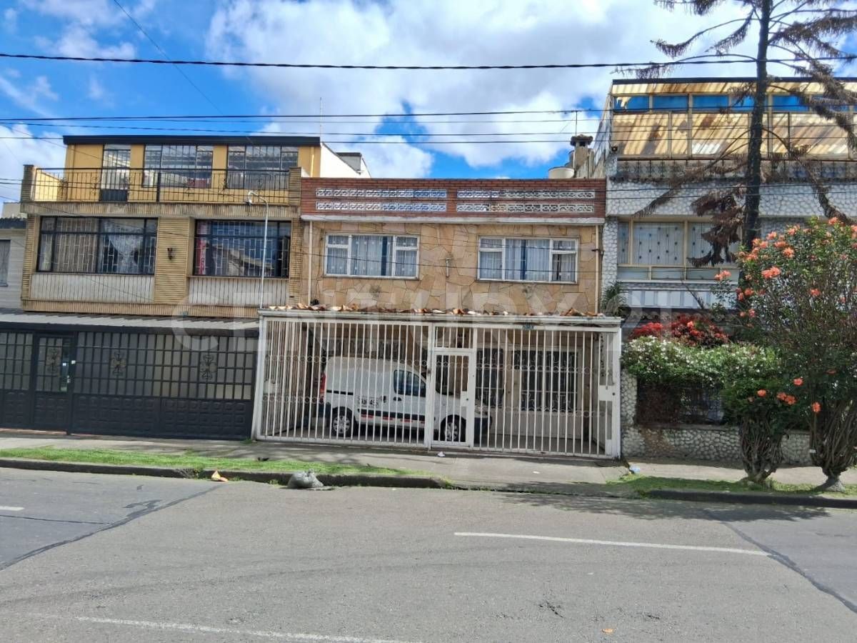 Casa en venta Cundinamarca Bogotá Santa Isabel 506 m2 Habitaciones 5 Baños 4 Garajes 2 Precio $850000000
