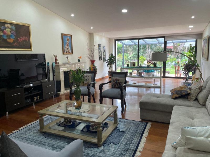 Casa en venta Cundinamarca Bogotá Santa Ana Oriental 606 m2 Habitaciones 4 Baños 3 Garajes 2 Precio $7200000000