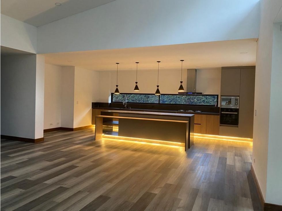 Casa en venta Antioquia La Ceja La Ceja 490 m2 Habitaciones 3 Baños 4 Garajes 3 Precio $2900000000