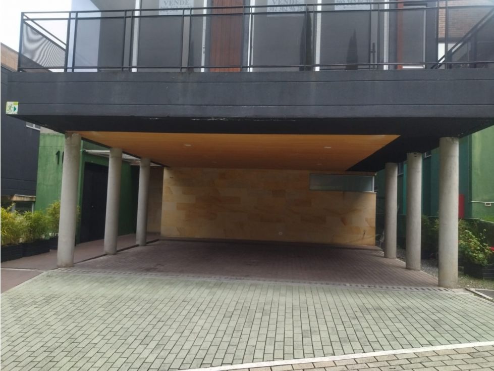 Casa en venta Antioquia Envigado Loma Del Atravesado 300 m2 Habitaciones 4 Baños 5 Garajes 2 Precio $1750000000