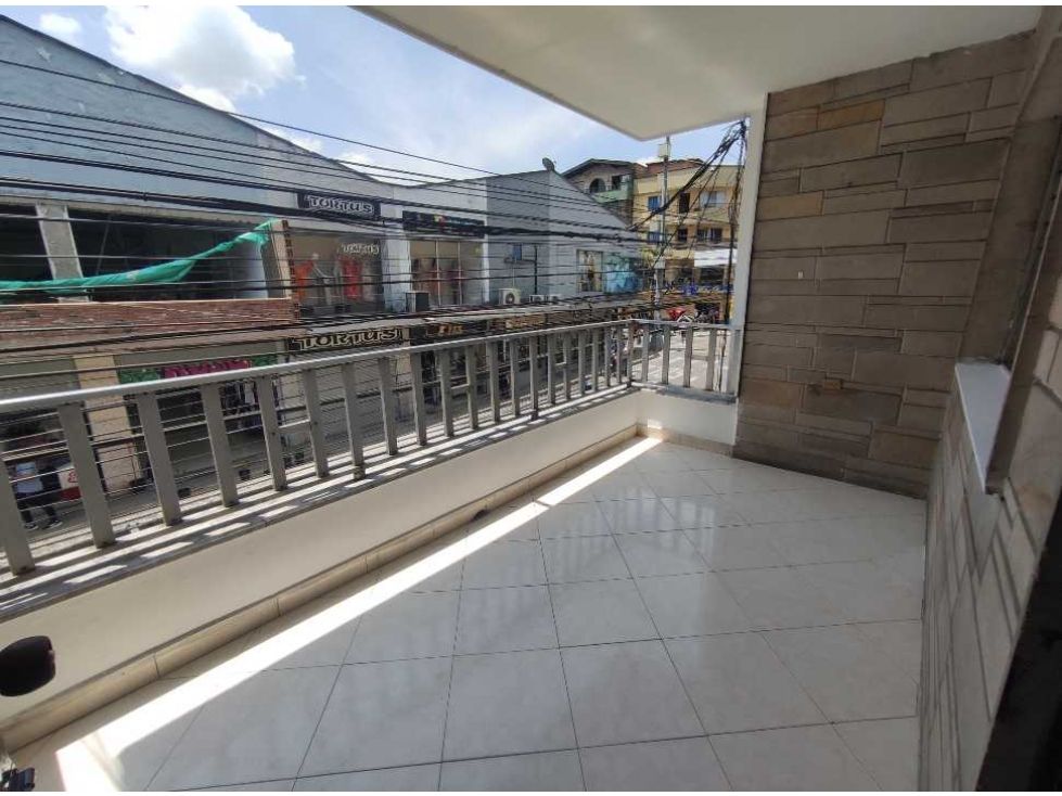 Casa en venta Antioquia Itagüí Centro 120 m2 Habitaciones 6 Baños 2 Garajes 0 Precio $580000000