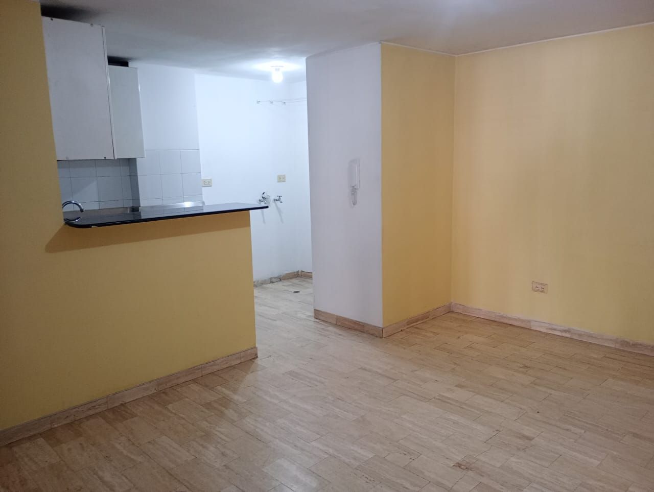 Apartaestudio en arriendo Valle Del Cauca Cali El Hoyo 58 m2 Habitaciones 1 Baños 1 Garajes 1 Precio $990000