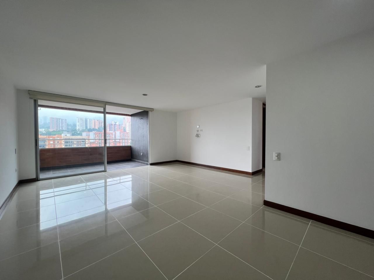 Apartamento en arriendo Antioquia Envigado Villa Grande 103 m2 Habitaciones 3 Baños 2 Garajes 2 Precio $4450000