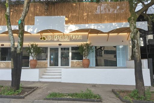 Local en arriendo Santander Bucaramanga Cabecera Del Llano 332 m2 Habitaciones 0 Baños 3 Garajes 0 Precio $9500000