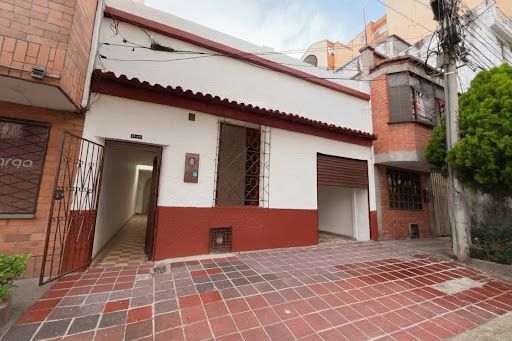 Casa en arriendo Santander Bucaramanga San Francisco 225 m2 Habitaciones 3 Baños 3 Garajes 1 Precio $4500000