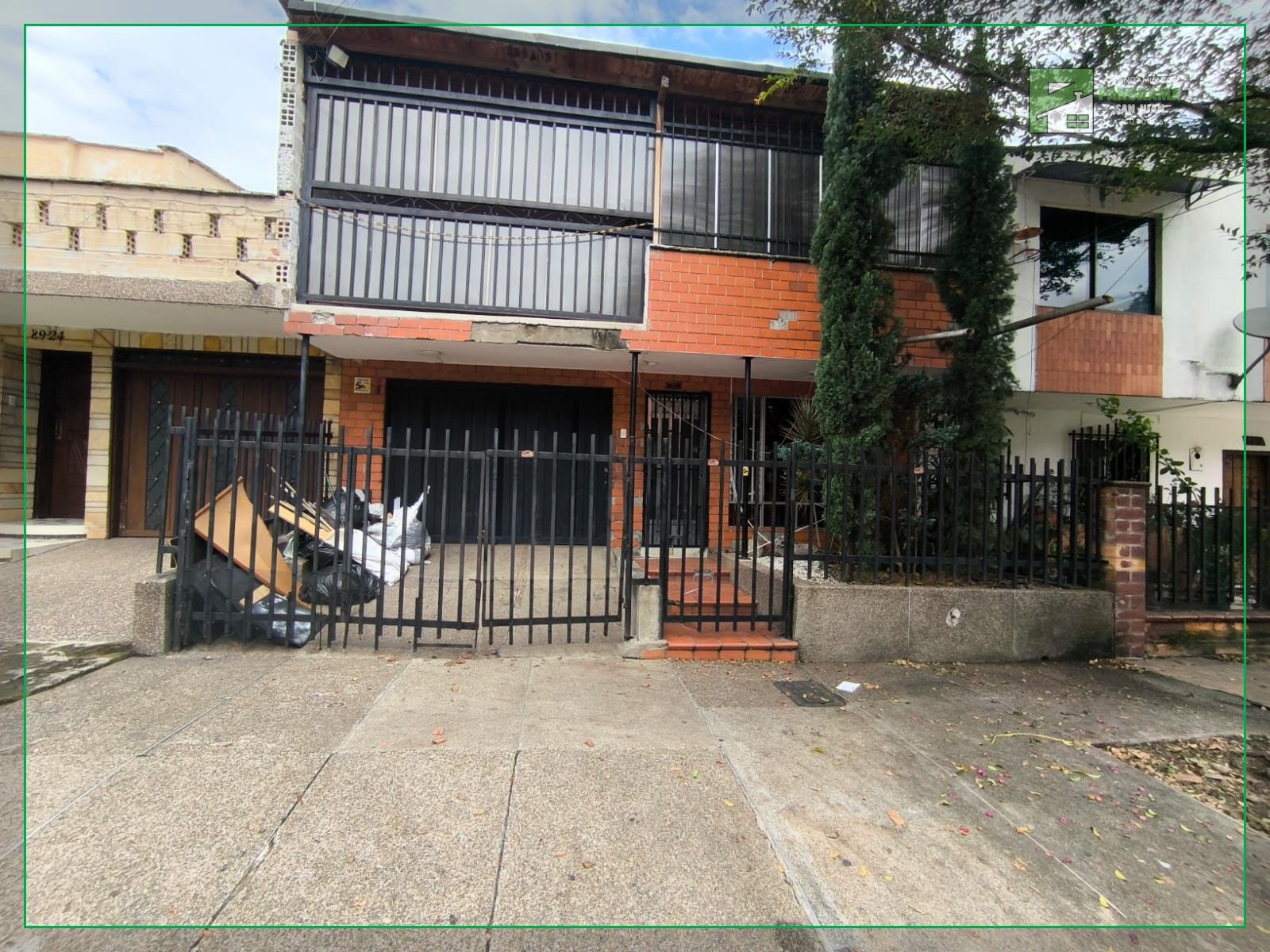 Casa en venta Antioquia Medellín Santa Monica 260 m2 Habitaciones 2 Baños 2 Garajes 1 Precio $1450000000