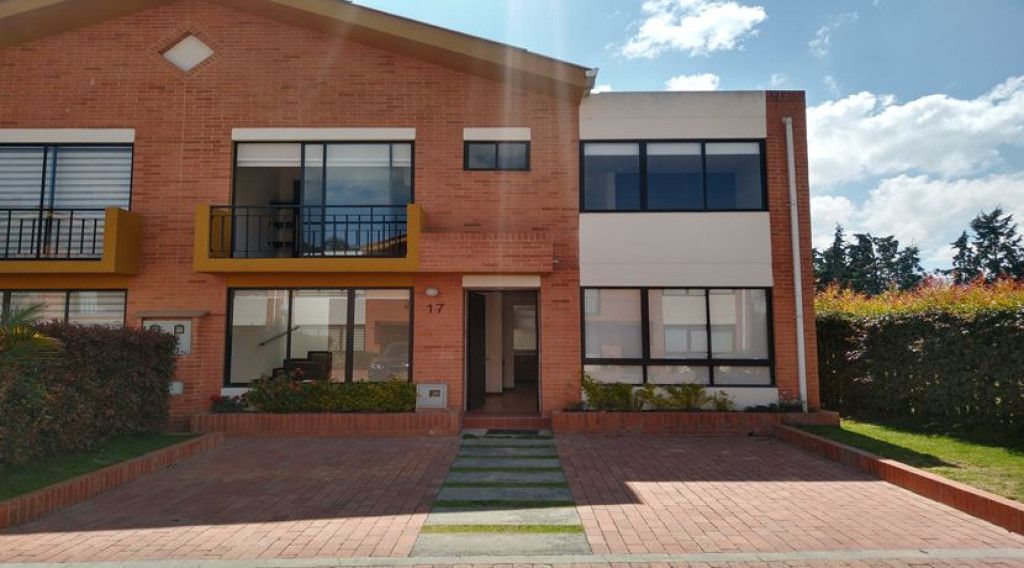 Casa en venta Cundinamarca Tocancipá Tocancipá 106 m2 Habitaciones 3 Baños 3 Garajes 2 Precio $500000000