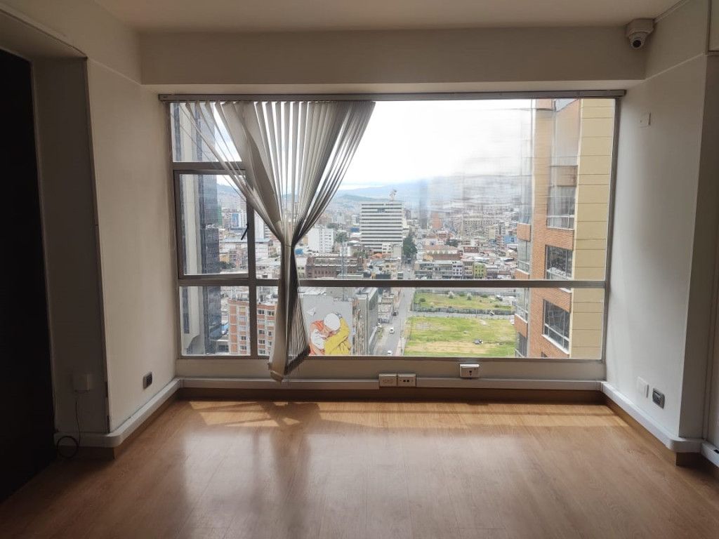 Oficina en venta Cundinamarca Bogotá San Diego 40 m2 Habitaciones 0 Baños 2 Garajes 0 Precio $275000000