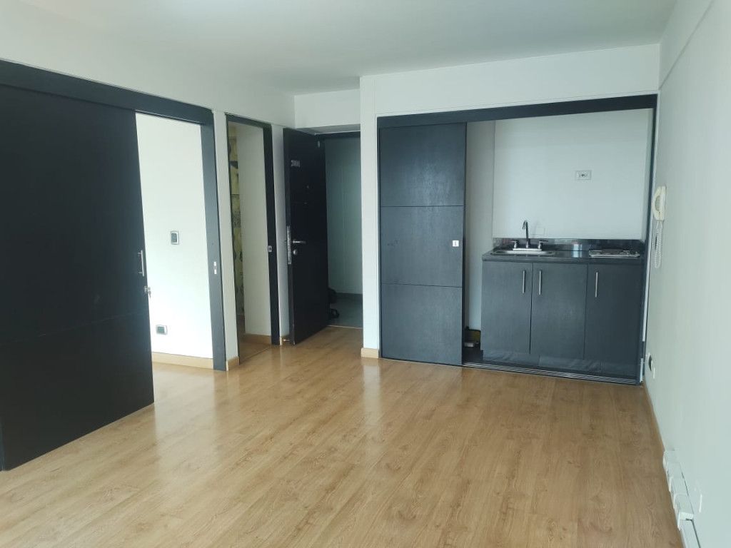 Oficina en venta Cundinamarca Bogotá San Diego 40 m2 Habitaciones 0 Baños 2 Garajes 0 Precio $274000000