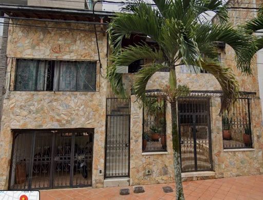 Casa en venta Antioquia Medellín Florida Nueva 252 m2 Habitaciones 4 Baños 3 Garajes 1 Precio $1150000000