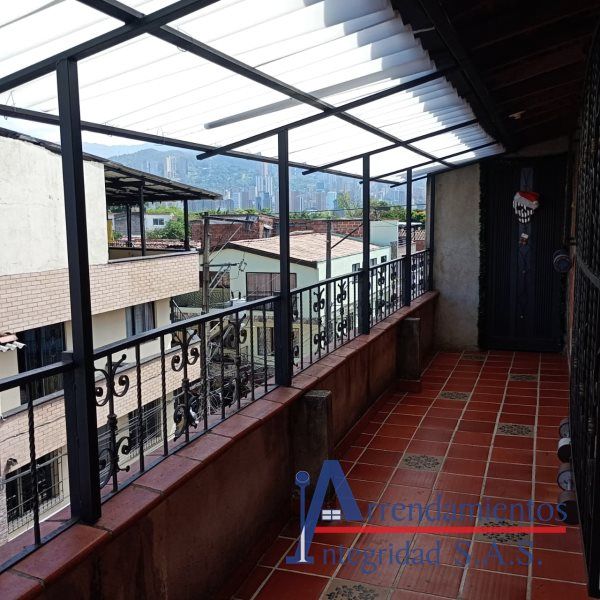 Apartamento en arriendo Antioquia Medellín San Bernardo 50 m2 Habitaciones 3 Baños 1 Garajes 0 Precio $1450000