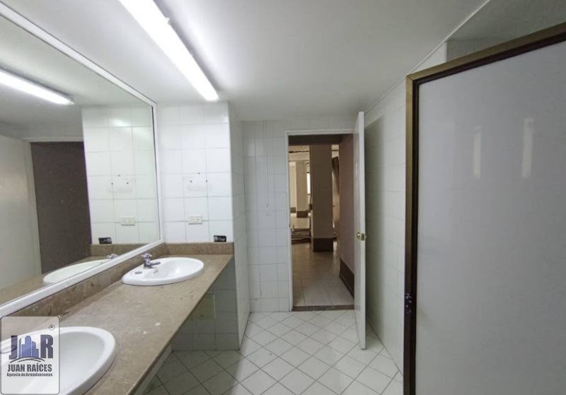 Bodega en arriendo Antioquia Envigado Primavera 2100 m2 Habitaciones 0 Baños 10 Garajes 0 Precio $53550000