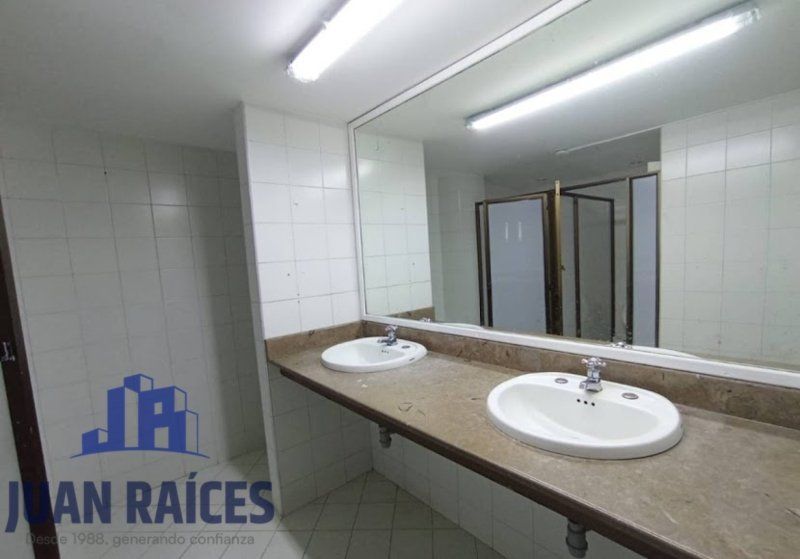 Bodega en arriendo Antioquia Envigado Primavera 2100 m2 Habitaciones 0 Baños 10 Garajes 0 Precio $53550000