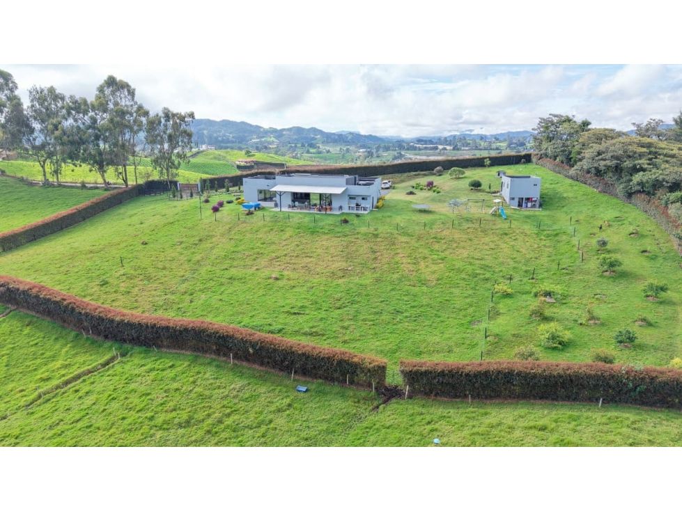 Casa Campestre en venta Antioquia La Unión La Unión 440 m2 Habitaciones 4 Baños 5 Garajes 0 Precio $2000000000