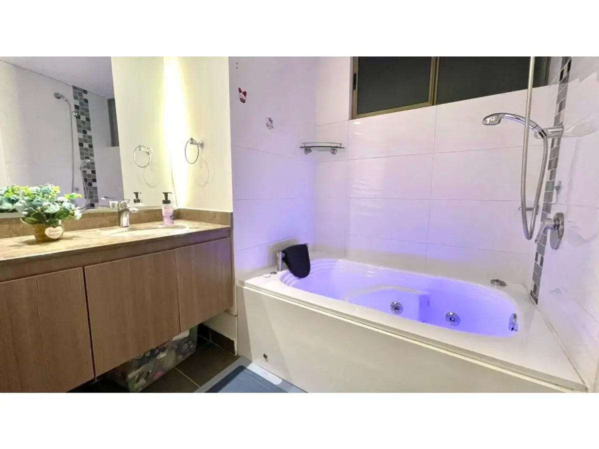 Apartamento en venta Cundinamarca Bogotá Mazurén 133 m2 Habitaciones 3 Baños 3 Garajes 2 Precio $644000000