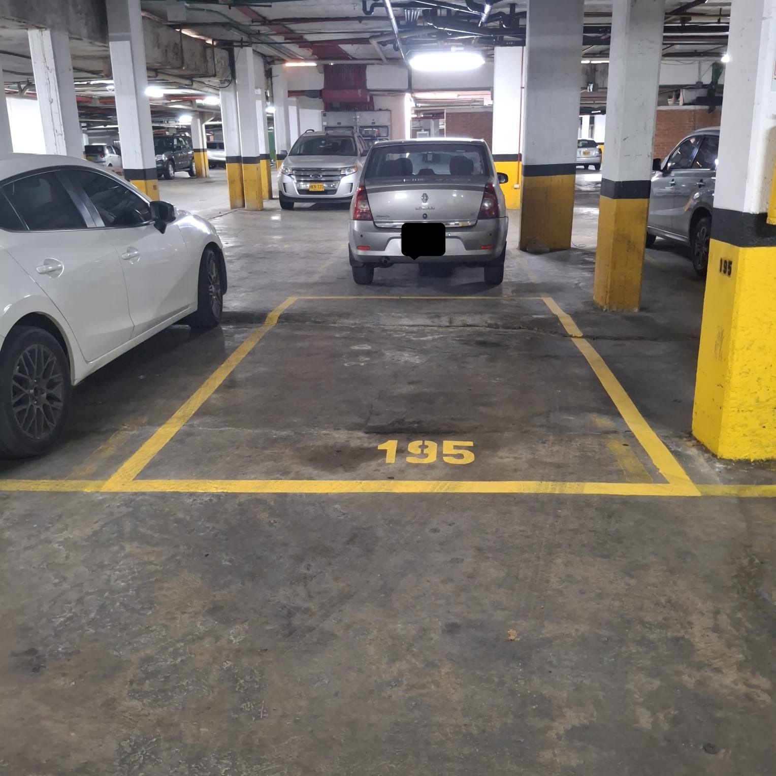 Parqueadero en venta Cundinamarca Bogotá Cjr Guadalquivir 11 m2 Habitaciones 0 Baños 0 Garajes 1 Precio $37600000