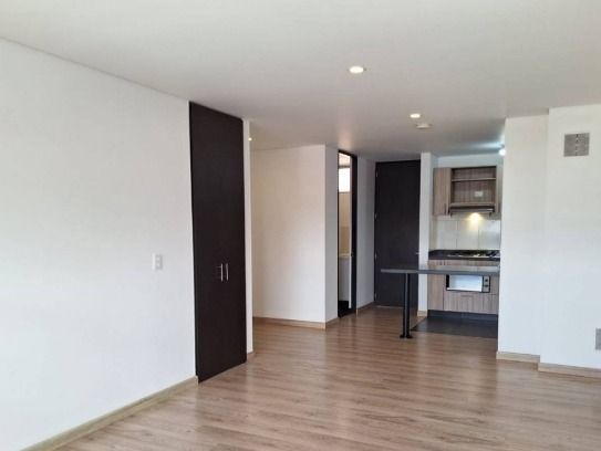 Apartaestudio en arriendo o venta Cundinamarca Bogotá Chapinero Central 45 m2 Habitaciones 1 Baños 1 Garajes 1 Precio venta $335000000 Precio arriendo $2300000