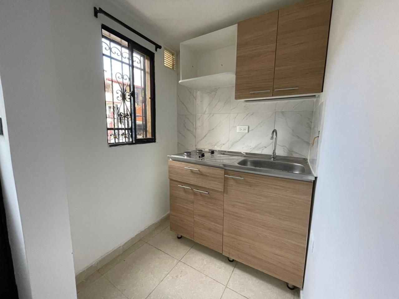 Apartaestudio en arriendo Antioquia Medellín Florencia 25 m2 Habitaciones 1 Baños 1 Garajes 0 Precio $1000000