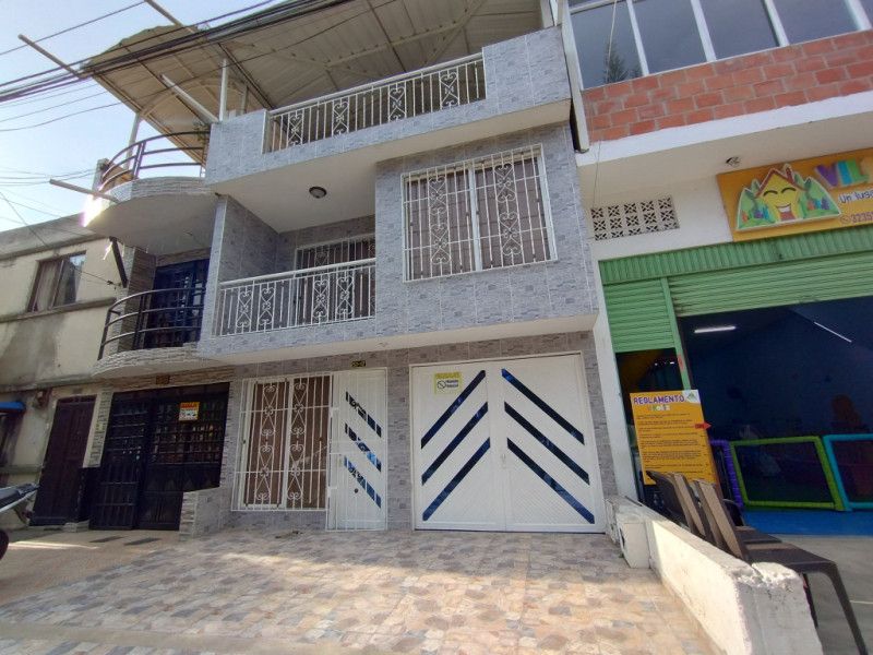 Casa en venta Valle Del Cauca Cali Villa Colombia 152 m2 Habitaciones 4 Baños 3 Garajes 1 Precio $370000000