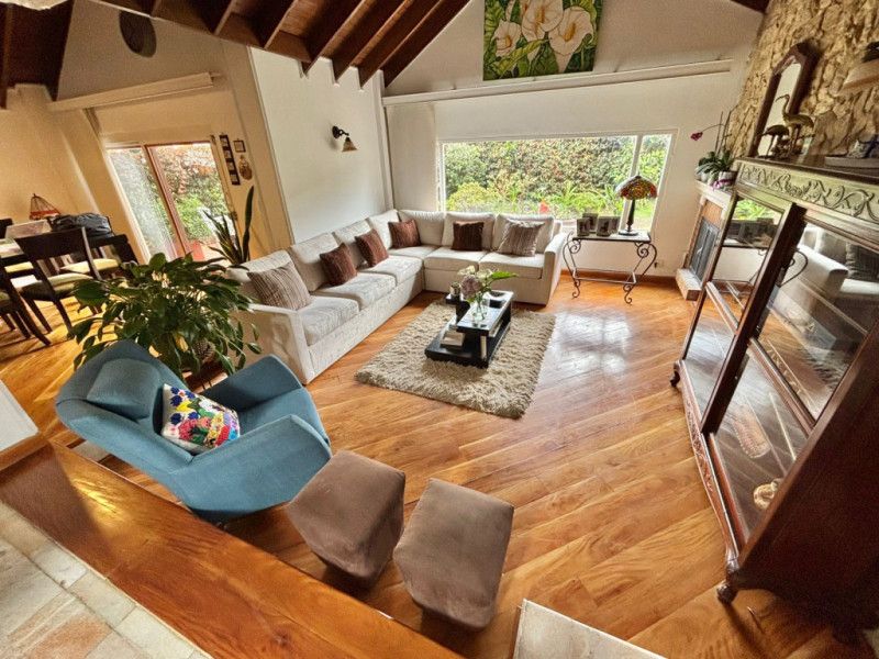 Casa en venta Cundinamarca Bogotá San José De Bavaria 237 m2 Habitaciones 4 Baños 4 Garajes 4 Precio $1200000000