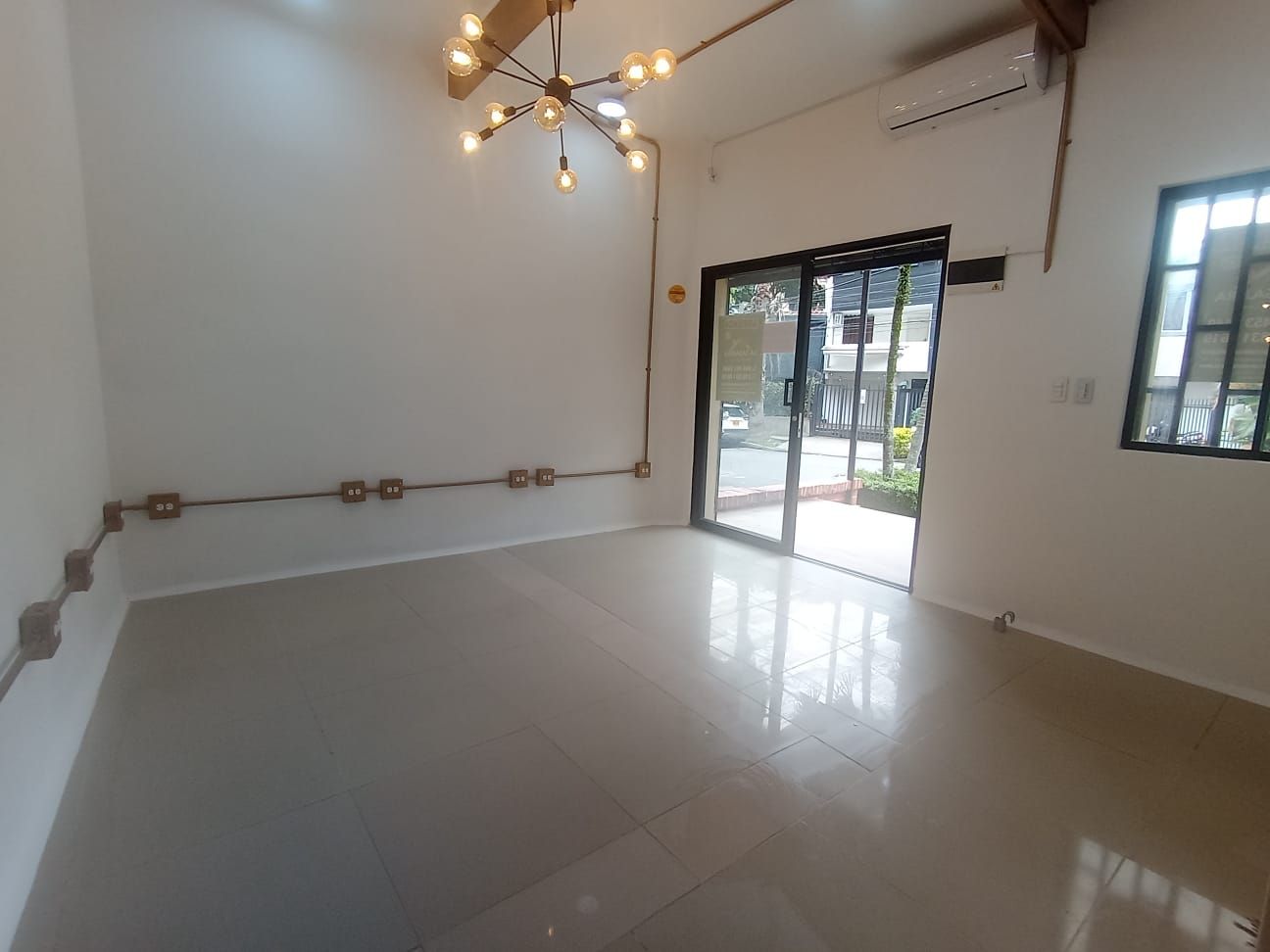 Local Comercial en arriendo Antioquia Medellín Lorena 80 m2 Habitaciones 1 Baños 1 Garajes 0 Precio $4700000