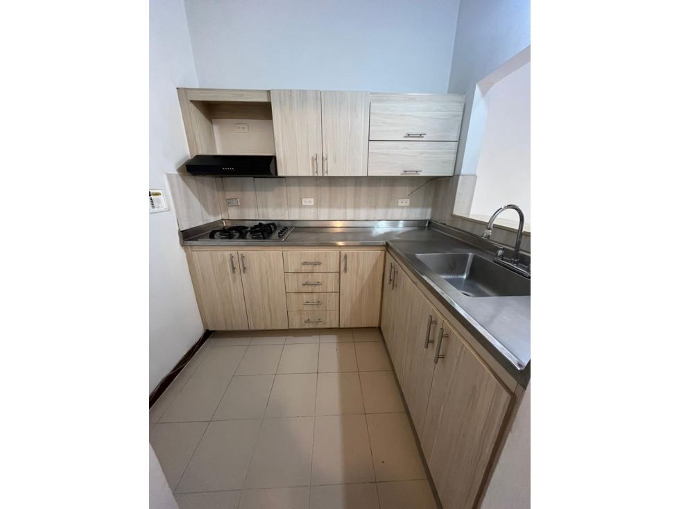 Casa en arriendo Antioquia Envigado El Dorado 75 m2 Habitaciones 3 Baños 2 Garajes 1 Precio $2500000