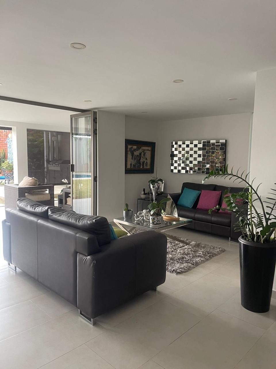 Casa en venta Santander Bucaramanga Lagos Del Cacique 310 m2 Habitaciones 4 Baños 4 Garajes 3 Precio $2400000000