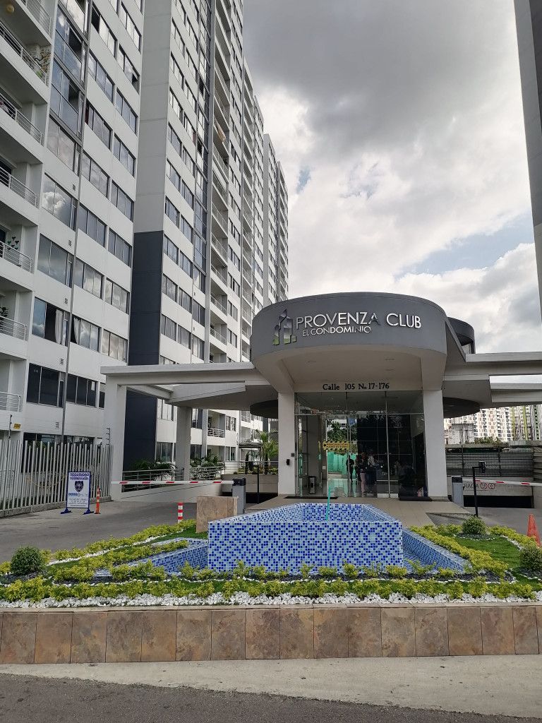 Apartamento en arriendo Santander Bucaramanga C San Lorenzo De Provenza I 72 m2 Habitaciones 3 Baños 2 Garajes 1 Precio $2011000