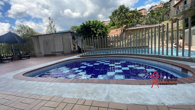 Apartamento en arriendo Antioquia Medellín Aures No1 40 m2 Habitaciones 1 Baños 1 Garajes 0 Precio $1300000