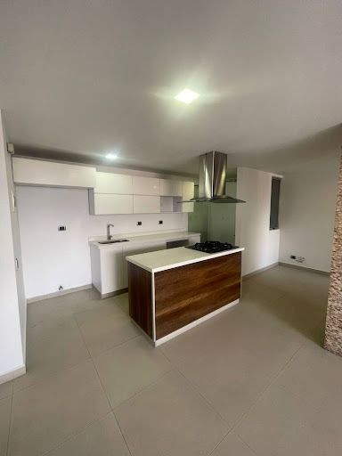 Apartamento en arriendo Antioquia Medellín Cuarta Brigada 90 m2 Habitaciones 3 Baños 2 Garajes 1 Precio $3300000
