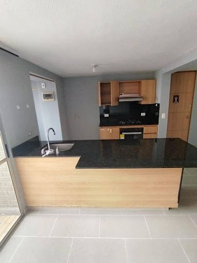 Apartamento en arriendo Antioquia Medellín La Gloria 85 m2 Habitaciones 3 Baños 2 Garajes 1 Precio $3000003