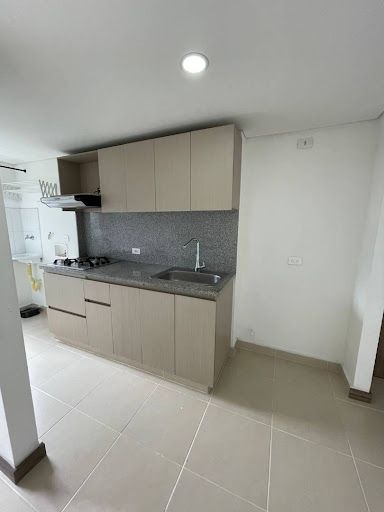 Apartamento en arriendo Antioquia La Estrella Ancón San Martín 60 m2 Habitaciones 2 Baños 2 Garajes 1 Precio $1700000