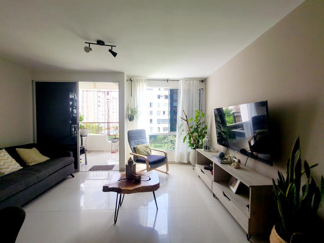Apartamento en venta Valle Del Cauca Cali San Antonio 72 m2 Habitaciones 3 Baños 2 Garajes 1 Precio $308000000