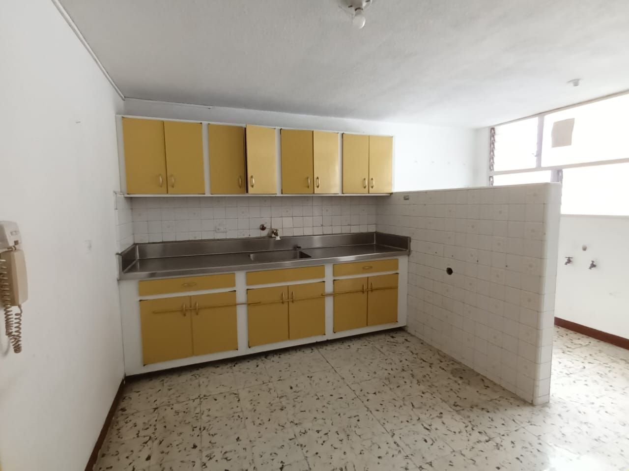 Casa en arriendo Antioquia Medellín Boston 114 m2 Habitaciones 4 Baños 3 Garajes 0 Precio $1700000