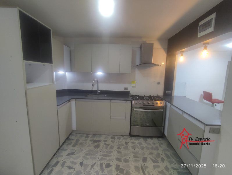 Casa en arriendo Antioquia Medellín Santa Teresita 180 m2 Habitaciones 4 Baños 3 Garajes 0 Precio $5000000