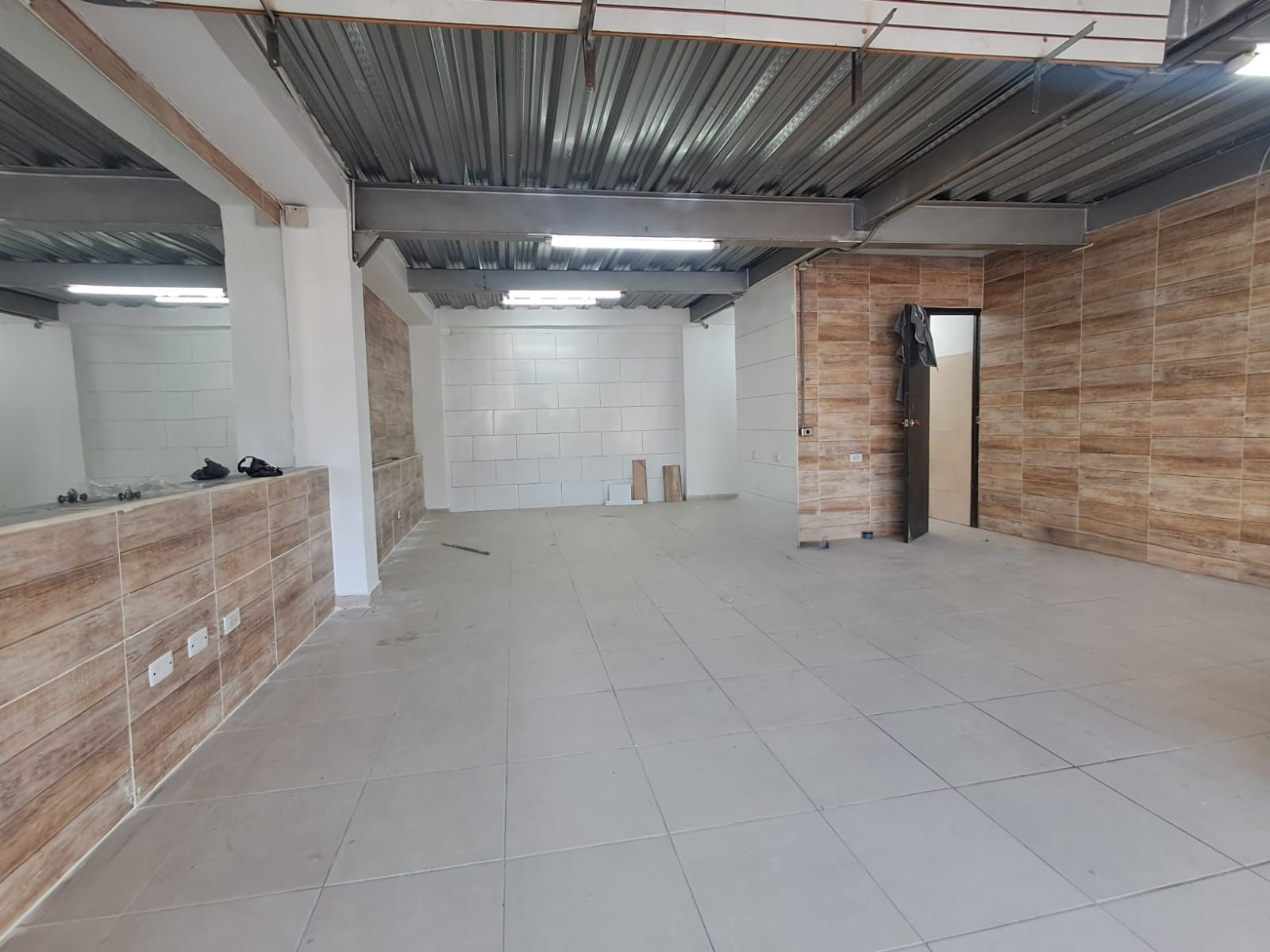 Local en arriendo Risaralda Dosquebradas Ub Villa Fanny 38 m2 Habitaciones 0 Baños 2 Garajes 0 Precio $2000000