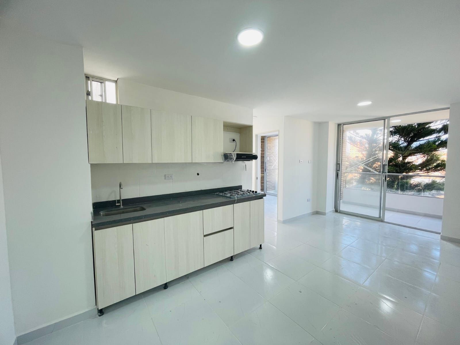 Apartamento en arriendo Antioquia Envigado Alcalá 80 m2 Habitaciones 2 Baños 2 Garajes 0 Precio $2100000