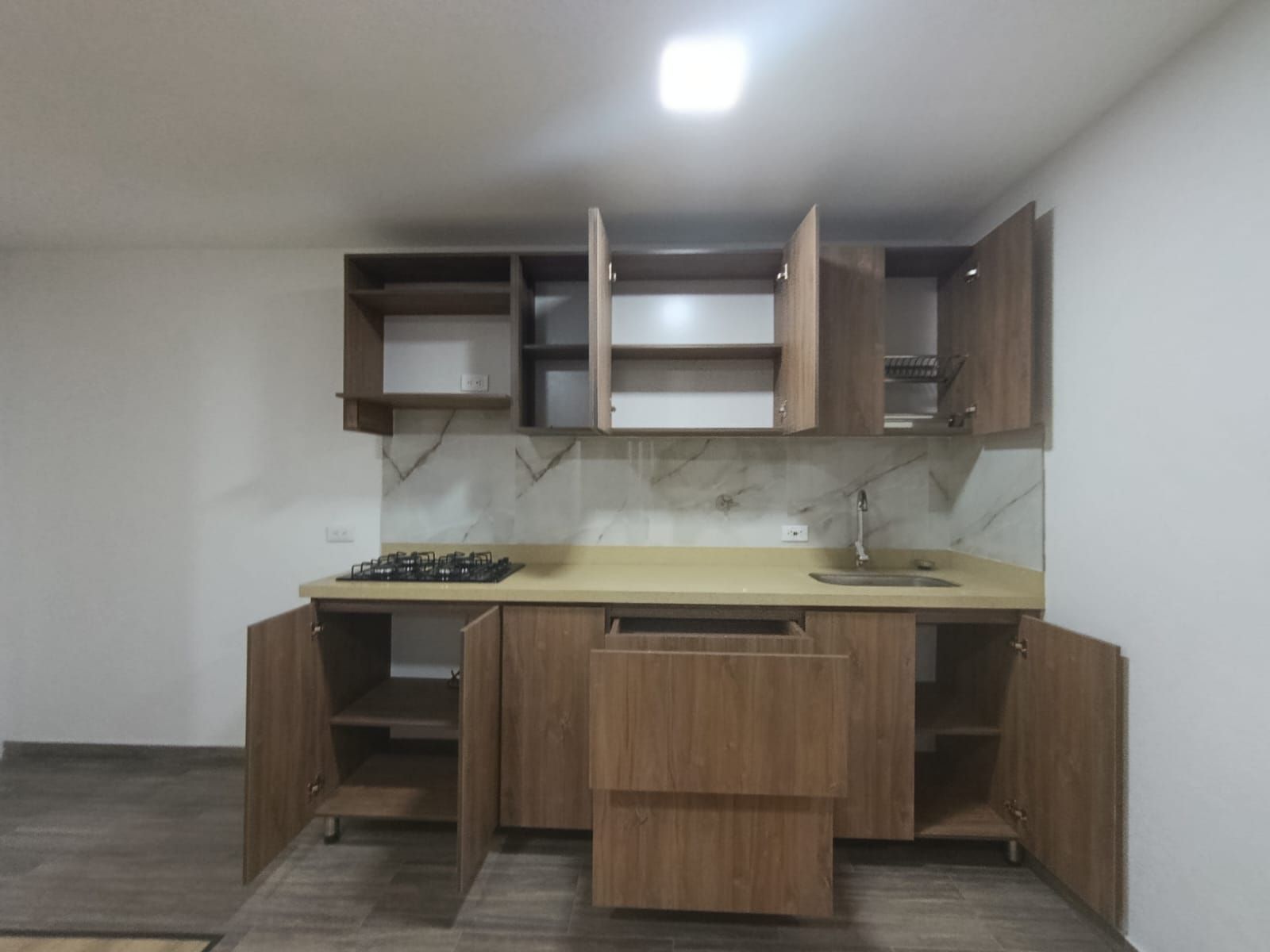 Apartamento en arriendo Antioquia Rionegro Santa Ana 80 m2 Habitaciones 2 Baños 2 Garajes 1 Precio $2200000