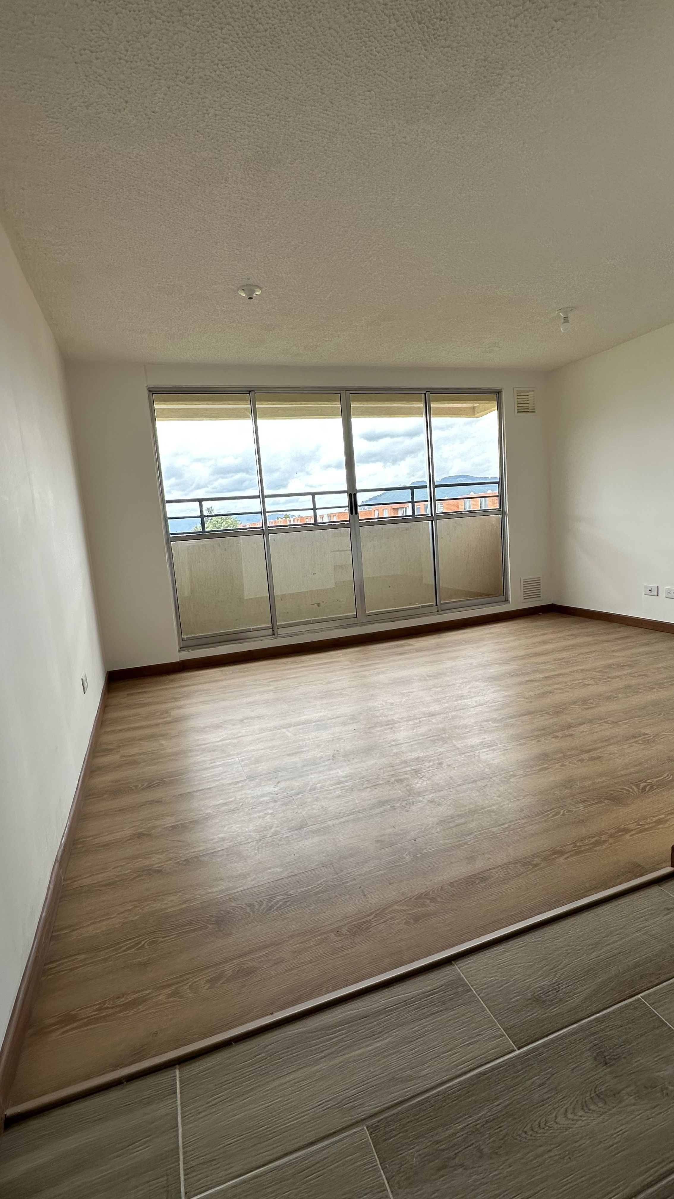 Apartamento en arriendo Cundinamarca Tocancipá Altamorada 60 m2 Habitaciones 3 Baños 2 Garajes 1 Precio $1200000