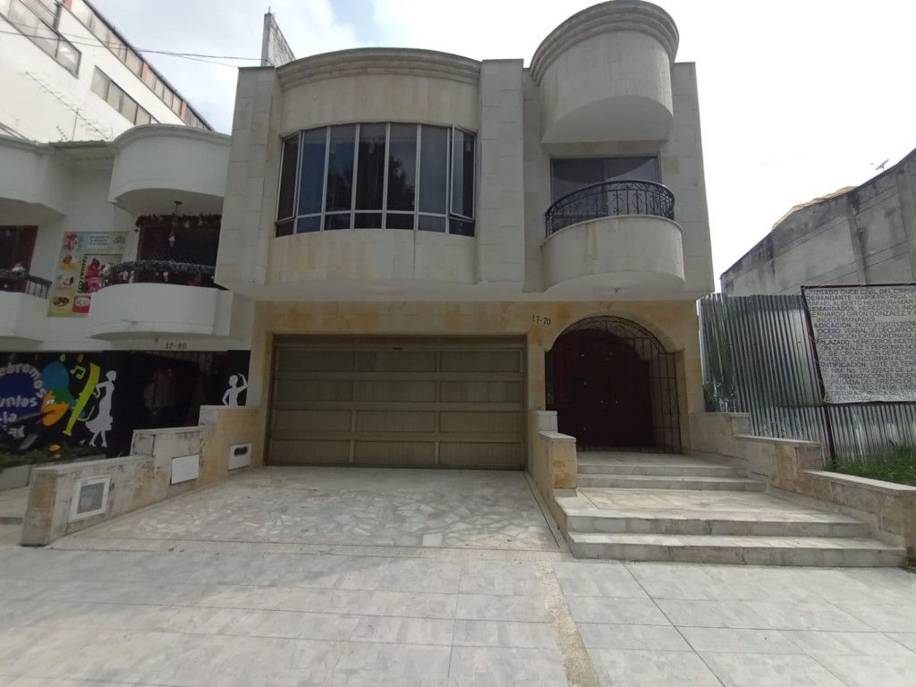 Casa en arriendo Valle Del Cauca Cali El Ingenio 545 m2 Habitaciones 4 Baños 4 Garajes 2 Precio $8000000