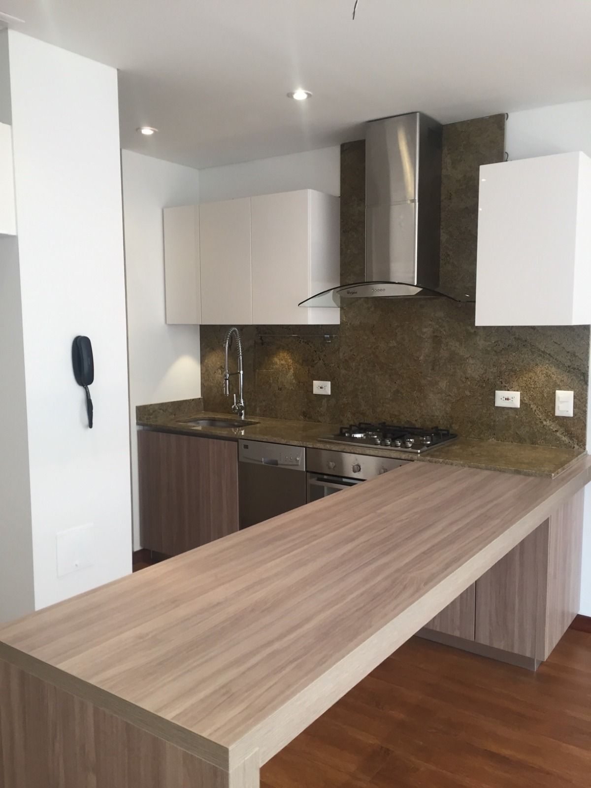 Apartaestudio en arriendo Cundinamarca Bogotá Antiguo Country 56 m2 Habitaciones 1 Baños 2 Garajes 0 Precio $3900000