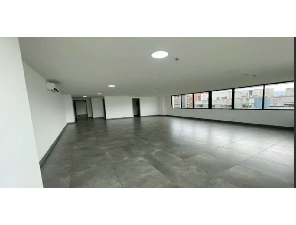 Oficina en arriendo Antioquia Envigado Bosques De Zúñiga 97 m2 Habitaciones 0 Baños 1 Garajes 2 Precio $8300000