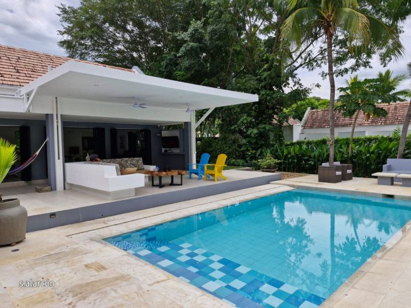 Casa en venta Cundinamarca Girardot Miraflores 160 m2 Habitaciones 4 Baños 4 Garajes 3 Precio $1100000000