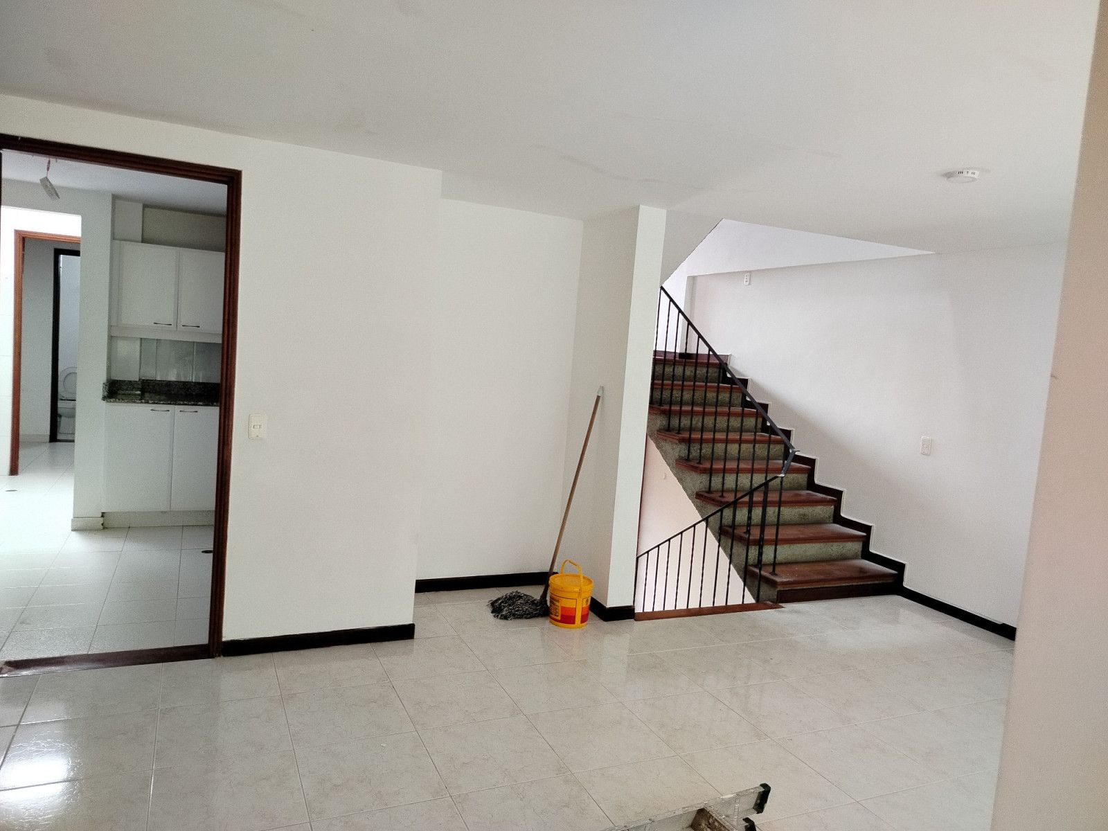Casa en arriendo Antioquia Envigado El Chocho 220 m2 Habitaciones 3 Baños 4 Garajes 2 Precio $8000000