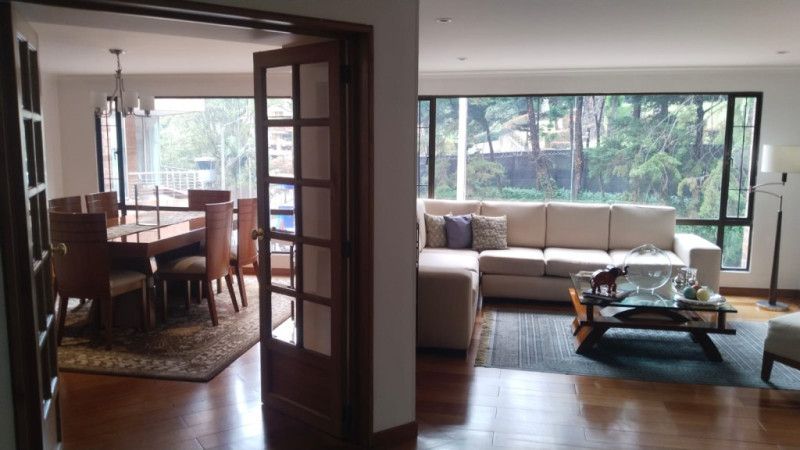Apartamento en arriendo Cundinamarca Bogotá Los Rosales 211 m2 Habitaciones 3 Baños 4 Garajes 3 Precio $12000000