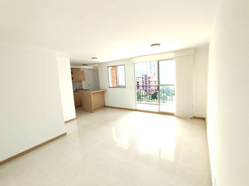Apartamento en arriendo Antioquia Itagüí Ditaires 70 m2 Habitaciones 3 Baños 2 Garajes 1 Precio $2350000