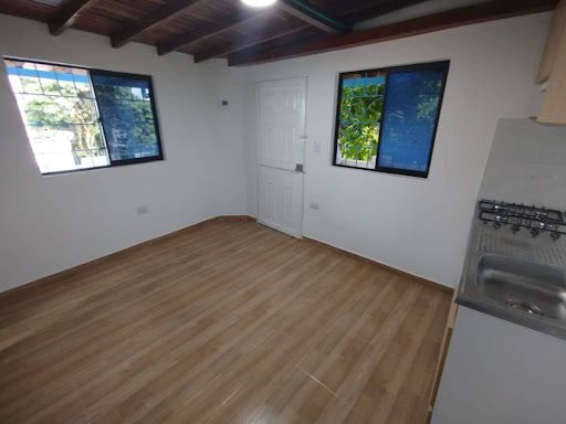 Apartaestudio en arriendo Antioquia Medellín Prado 35 m2 Habitaciones 1 Baños 1 Garajes 0 Precio $1600000