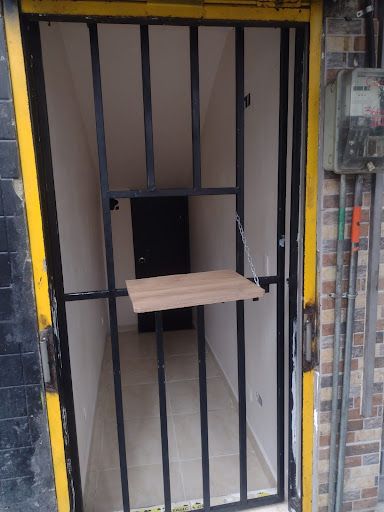 Local en arriendo Antioquia Medellín Buenos Aires 15 m2 Habitaciones 0 Baños 1 Garajes 0 Precio $600000