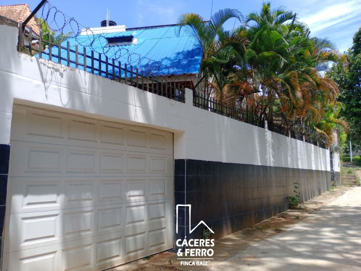 Casa en venta Santander Bucaramanga Nn 230 m2 Habitaciones 4 Baños 3 Garajes 1 Precio $1067000000